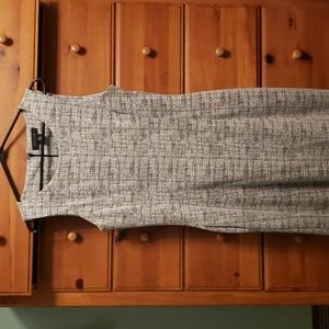 Tahari Size 10 Patterned Sheath Dress Black/White